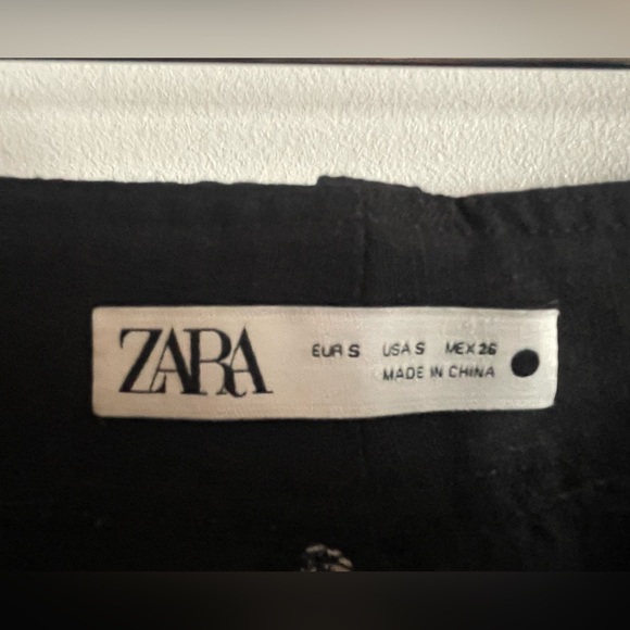 Zara Black Pants with White Pattern - Picture 4 of 6